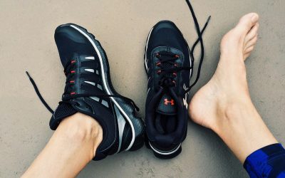 Heel pain when walking: 5 likely causes